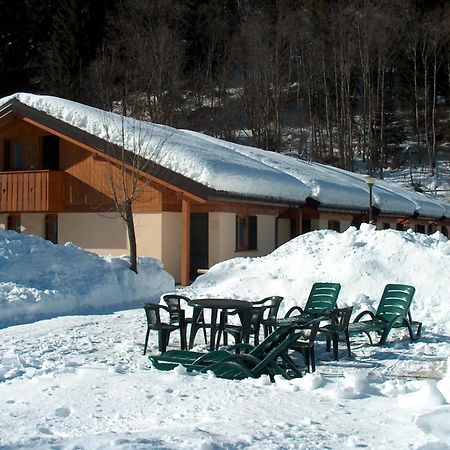 Chalet Presanella Temu Luaran gambar