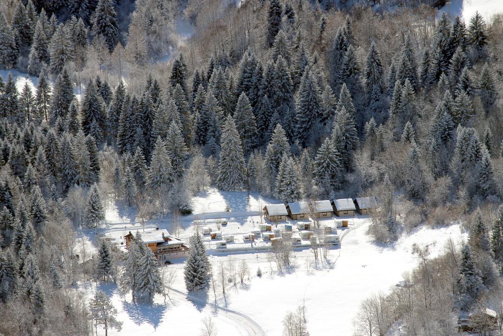 Chalet Presanella Temu Luaran gambar